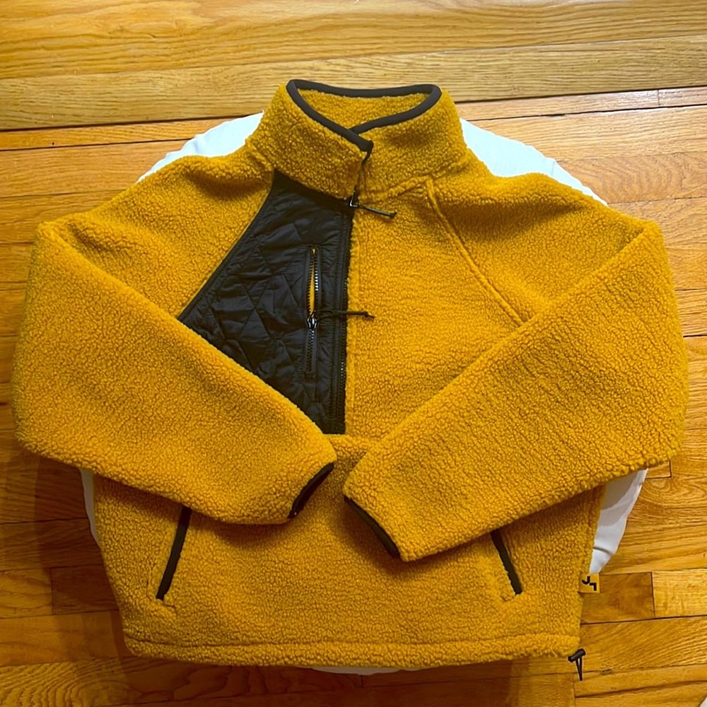 JOY LAB- semi cropped fleece pullover